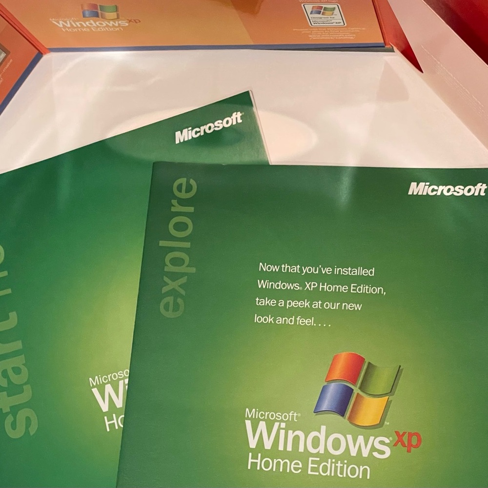 PC 2002 Microsoft Windows Home Edition Operating System + Windows Media Player 9 - Picture 6 of 14